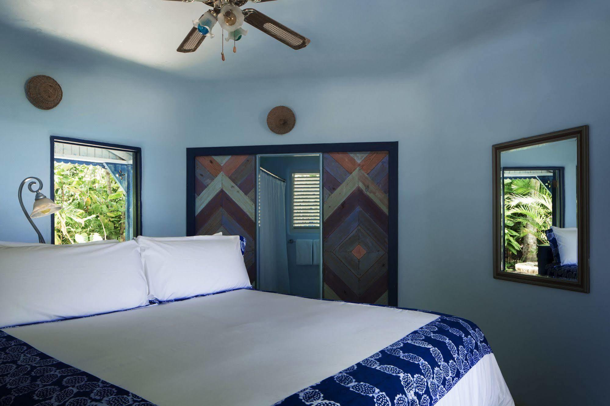 Hotel The Caves Negril Esterno foto
