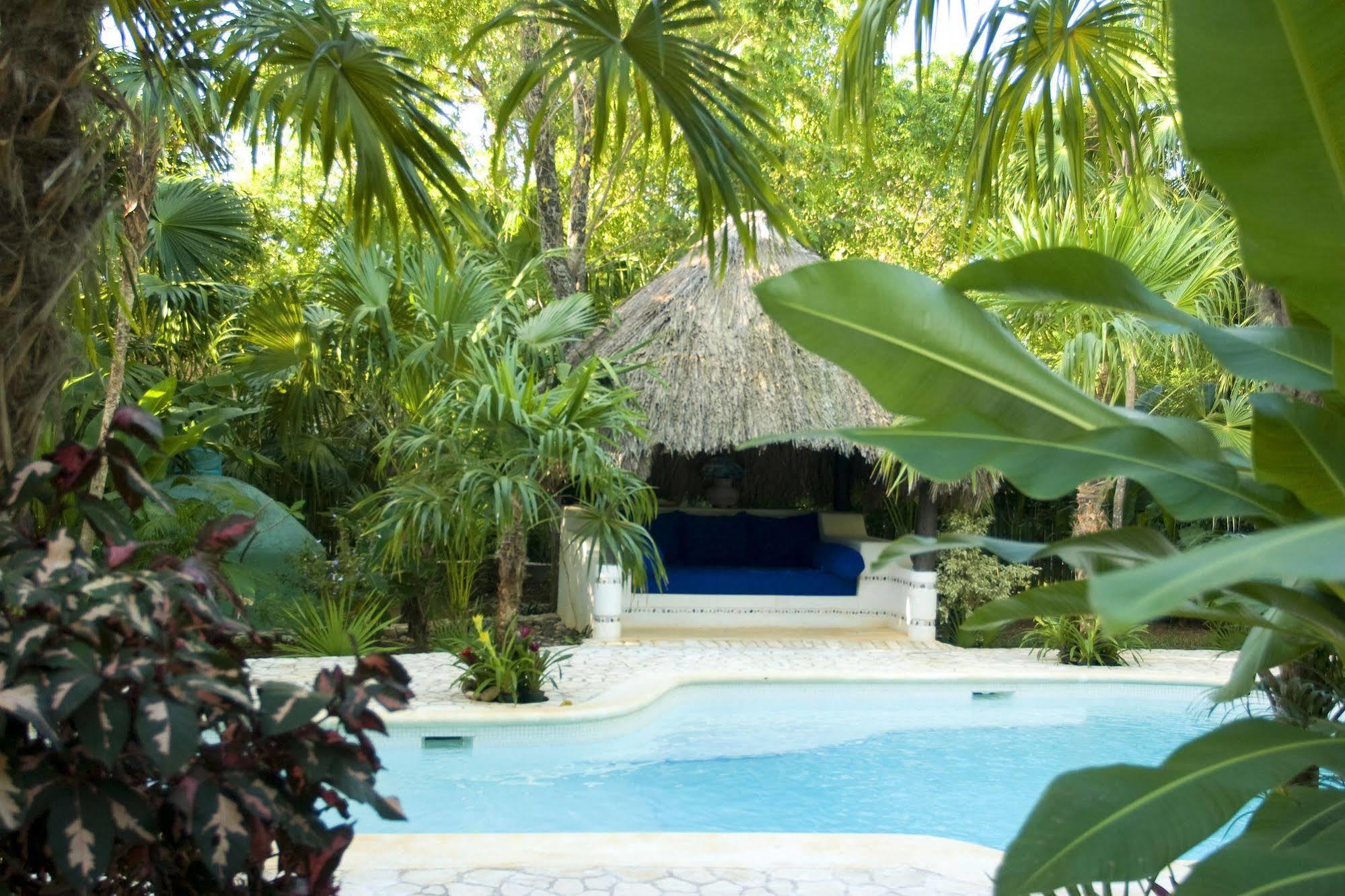 Hotel The Caves Negril Esterno foto