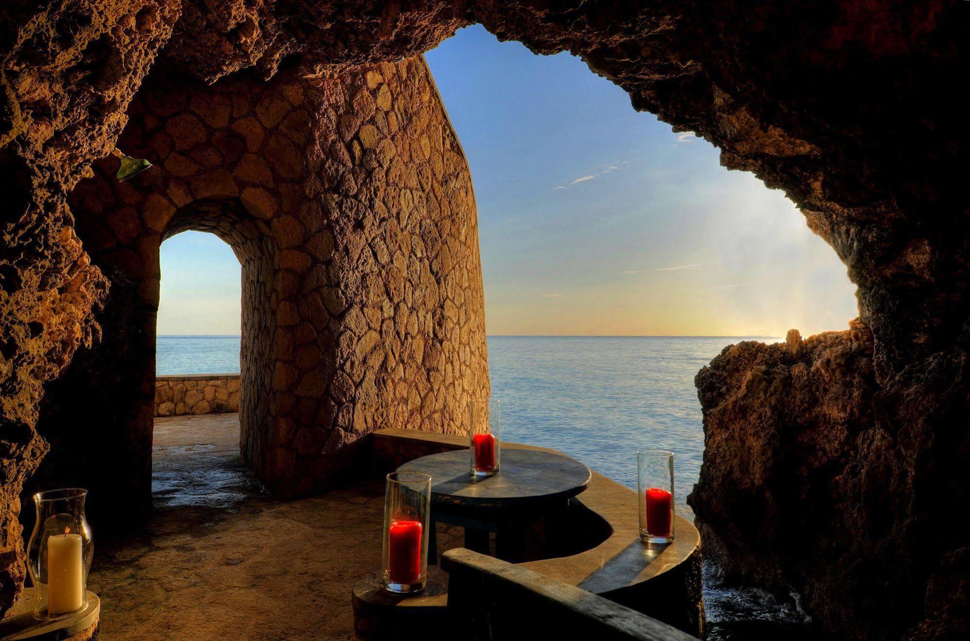Hotel The Caves Negril Esterno foto