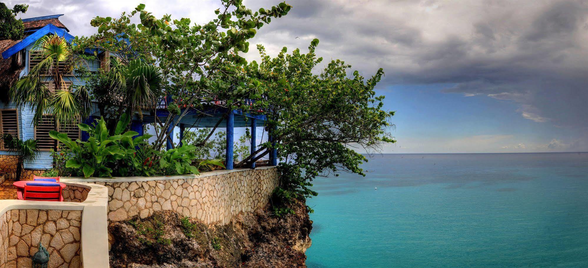 Hotel The Caves Negril Esterno foto